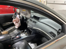 Load image into Gallery viewer, REAR STRUT SHOCK Honda Accord 08 09 10 11 12 - 1368558
