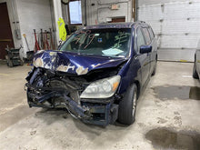 Load image into Gallery viewer, FRONT DOOR Honda Odyssey 2005 05 2006 06 2007 07 Left - 1368592
