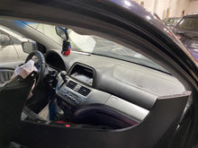 Load image into Gallery viewer, FRONT DOOR Honda Odyssey 2005 05 2006 06 2007 07 Left - 1368592
