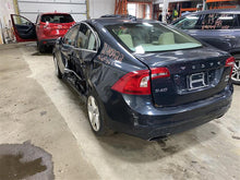 Load image into Gallery viewer, Front Bumper Volvo S60 2015 - 1368326
