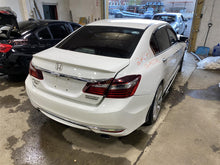 Load image into Gallery viewer, FRONT INTERIOR DOOR TRIM PANEL Honda Accord 2017 17 - 1369896
