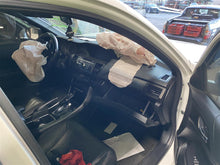 Load image into Gallery viewer, FRONT SPINDLE KNUCKLE Honda Accord 13 14 15 16 Right - 1369916
