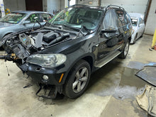 Load image into Gallery viewer, AC A/C AIR CONDITIONING COMPRESSOR BMW X5 07 08 09 10 - 1369610
