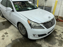 Load image into Gallery viewer, WINDSHIELD WASHER FLUID RESERVOIR BOTTLE Equus 2011-2016 - 1369681
