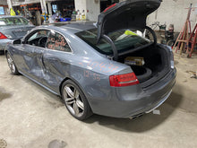 Load image into Gallery viewer, WINDSHIELD WIPER MOTOR Audi A5 RS5 S5 2008-2017 - 1369774
