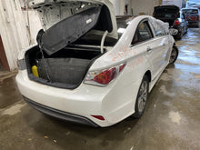 Load image into Gallery viewer, Quarter Panel Cut Hyundai Sonata Sonata Hybrid 2015 15 Right - 1370469
