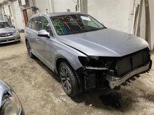Load image into Gallery viewer, FRONT INTERIOR DOOR TRIM PANEL Audi Q7 2017 17 - 1370746
