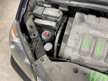 Load image into Gallery viewer, WASHER BOTTLE Honda Odyssey 2005 05 2006 06 2007 07 2008 08 2009 09 2010 10 - 1373171
