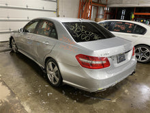 Load image into Gallery viewer, CONVERTIBLE TOP E250 Van E250D E300 E350 E400 E550 E63 10-16 - 1372012
