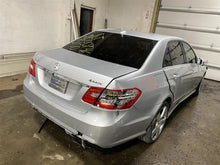 Load image into Gallery viewer, CONVERTIBLE TOP E250 Van E250D E300 E350 E400 E550 E63 10-16 - 1372012
