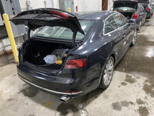 Load image into Gallery viewer, STRUT SHOCK - 1372710
