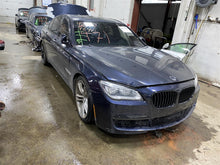 Load image into Gallery viewer, FRONT PASSENGER SEAT BELT &amp; RETRACTOR ONLY 740i 740il 13-15 - 1372921
