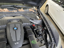 Load image into Gallery viewer, GAS FUEL FILLER LID DOOR BMW X5 2008 08 - 1373083
