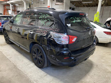 Load image into Gallery viewer, Grille Nissan Pathfinder 2018 - 1373733
