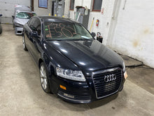 Load image into Gallery viewer, Fuel Filler Door Audi A6 2009 09 - 1375946
