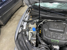 Load image into Gallery viewer, Air Bag Volkswagen Passat 15 16 17 18 19 20 Left - 1376047

