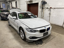 Load image into Gallery viewer, CARRIER ASSEMBLY 328D 328i 328I GT 335i 428i 435i 12-15 3.15 RATIO AWD - 1377194
