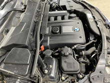 Load image into Gallery viewer, RADIATOR FAN ASSEMBLY BMW 128i 325i 323i 330i 328i 2006 06 2007 07 - 12 Auto - 1377545
