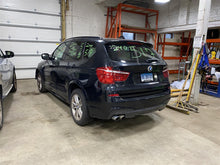 Load image into Gallery viewer, 2011 BMW X3 Floor Shifter - 1377692
