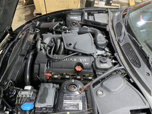 Load image into Gallery viewer, WHEEL Jaguar XK8 2001 01 2002 02 18x8 Front 7 Twin Spoke - 1377969
