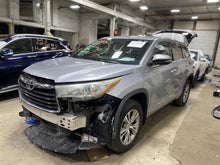 Load image into Gallery viewer, Quarter Panel Cut Toyota Highlander 14 15 16 17 18 19 Right - 1378481
