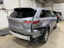 Load image into Gallery viewer, RADIO ANTENNA Toyota Highlander 2015 15 - 1378470
