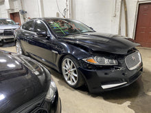 Load image into Gallery viewer, RADIO ANTENNA Jaguar XF 2014 14 - 1378564
