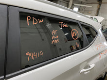 Load image into Gallery viewer, FRONT INTERIOR DOOR TRIM PANEL Hyundai Tucson 2017 17 - 1378656
