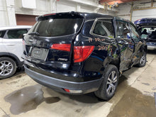 Load image into Gallery viewer, REAR SEAT Honda Pilot 2017 17 - 1378939
