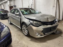 Load image into Gallery viewer, CENTER PILLAR CUT Toyota Avalon 13 14 15 16 17 18 Left - 1380038
