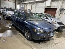 Load image into Gallery viewer, TAIL LIGHT LAMP ASSEMBLY Volvo S40 V40 04 05 06 07 Left - 1380375
