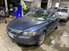 Load image into Gallery viewer, RADIATOR Volvo S40 C30 C70 V50 2004 04 2005 05 2006 06 2007 07 08 09 10 - 1380351
