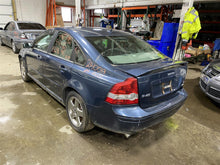 Load image into Gallery viewer, RADIATOR Volvo S40 C30 C70 V50 2004 04 2005 05 2006 06 2007 07 08 09 10 - 1380351
