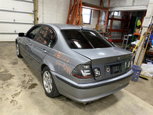 Load image into Gallery viewer, POWER STEERING PUMP BMW 325i 330i 2001 01 02 03 04 05 - 1380561
