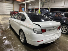 Load image into Gallery viewer, POWER BRAKE BOOSTER 528D 528i 535i 550i 640I 650i M5 11-15 - 1381398
