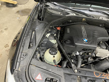 Load image into Gallery viewer, CENTER PILLAR CUT BMW 528i 535i 550i Active 5 M5 2011-2016 Left - 1382142

