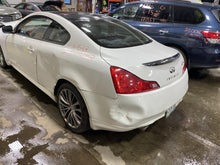 Load image into Gallery viewer, CROSSMEMBER / K-FRAME Infiniti G25 G35 G37 Q60 2007-2015  Front - 1382627
