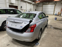 Load image into Gallery viewer, FRONT SPINDLE KNUCKLE Micra Micra K12 Versa 2012-2019 Left - 1384235
