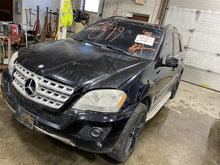Load image into Gallery viewer, SIDE VIEW DOOR MIRROR Gl350 Gl450 Gl550 ML350 ML450 ML550 11-12 Right - 1385014
