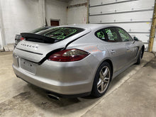 Load image into Gallery viewer, TRUNK LID Porsche Panamera 2010 10 2011 11 2012 12 2013 13 - 1383177
