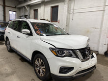 Load image into Gallery viewer, REAR QUARTER GLASS Nissan Pathfinder 13 14 15 16 17 Right - 1384431
