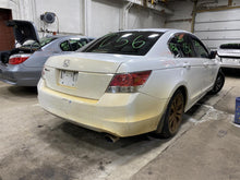 Load image into Gallery viewer, TRUNK LID Honda Accord 2008 08 2009 09 2010 10 Sedan - 1383365
