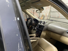 Load image into Gallery viewer, AC COMPRESSOR ML320 ML350 ML550 R350 R500 2006 06 07 08 09 10 11 12 - 1385326
