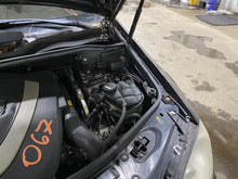 Load image into Gallery viewer, QUARTER PANEL CUT ASSEMBLY ML350 ML500 ML320 06 07 08 09 10 11 Right - 1385380
