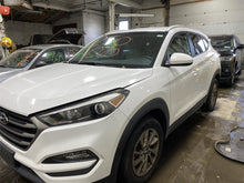 Load image into Gallery viewer, FRONT INTERIOR DOOR TRIM PANEL Hyundai Tucson 2016 16 - 1385847
