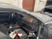 Load image into Gallery viewer, REAR QUARTER GLASS E250 Van E250D E300 E350 E400 E550 E63 10-16 Right - 1386625
