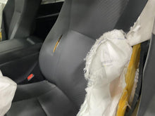 Load image into Gallery viewer, Speedometer Cluster Toyota Highlander 2017 - 1387337
