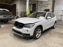 Load image into Gallery viewer, FRONT DRIVE SHAFT BMW 325xi 330xi 328xi 335xi 2006 06 2007 07 2008 08 09 10 11 - 1387546

