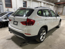 Load image into Gallery viewer, FRONT DRIVE SHAFT BMW 325xi 330xi 328xi 335xi 2006 06 2007 07 2008 08 09 10 11 - 1387546
