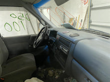 Load image into Gallery viewer, Front Door Volkswagen Eurovan 2001 - 1388141
